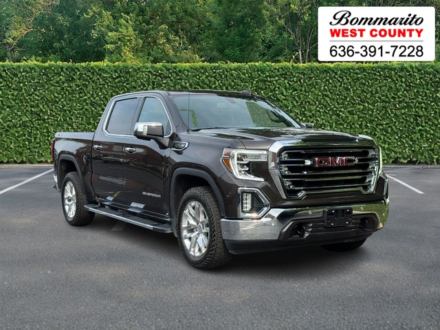 2021 GMC Sierra 1500 4WD SLT Crew Cab at West County Pre-Owned Center in Ellisville MO