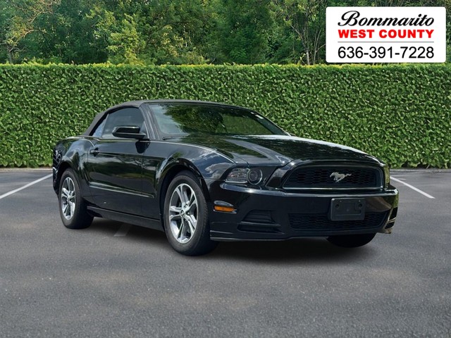 2014 Ford Mustang 2dr Conv V6 at Bommarito MSRP site in Hazelwood MO