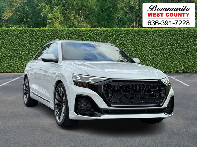 Ellisville MO 2024 Audi Q8 more details - audi q8