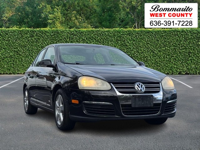2009 Volkswagen Jetta Sedan 4dr at Bommarito MSRP site in Hazelwood MO
