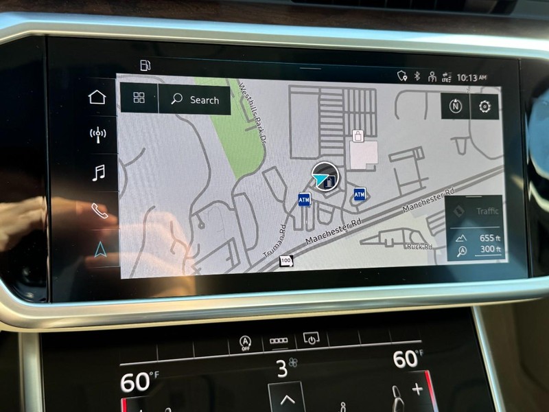 Audi A6 Sedan Vehicle Full-screen Gallery Image 24