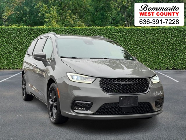 2021 Chrysler Pacifica Touring L at West County Pre-Owned Center in Ellisville MO