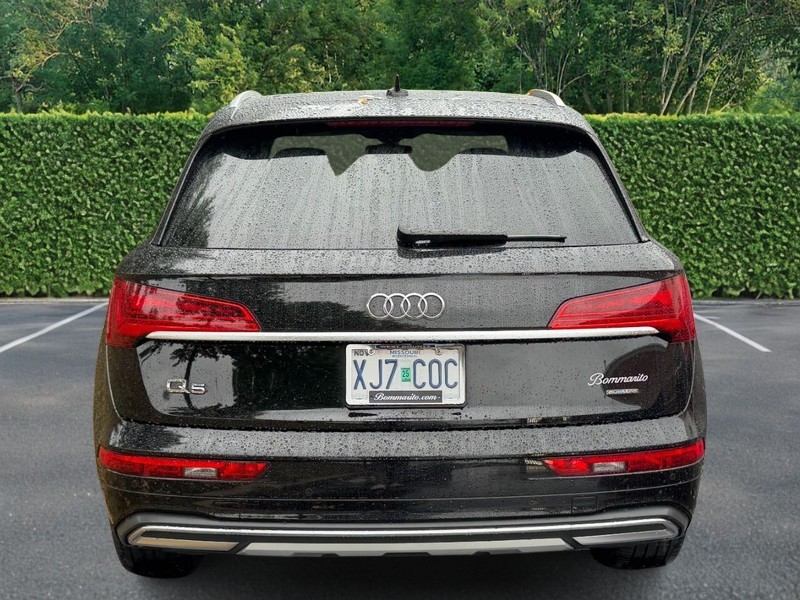 Audi Q5 Vehicle Full-screen Gallery Image 08