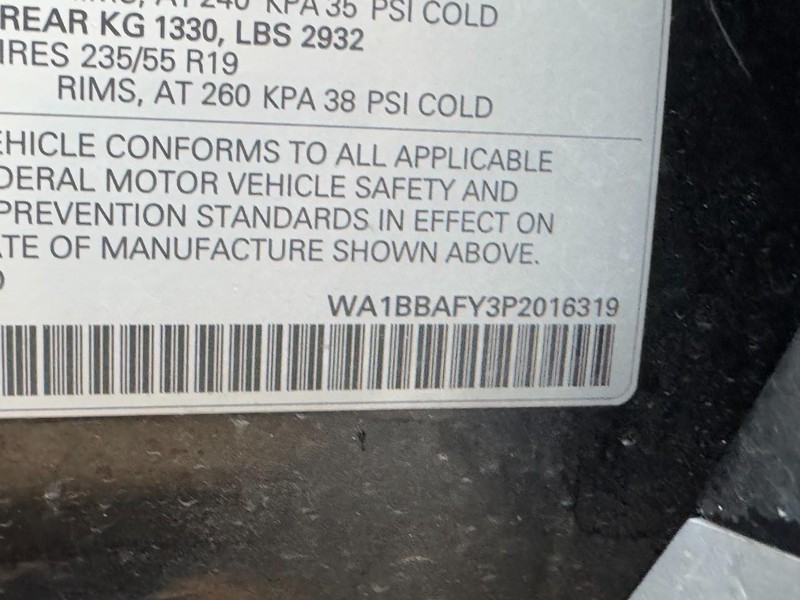 Audi Q5 Vehicle Full-screen Gallery Image 28