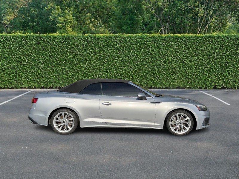 Audi A5 Cabriolet Vehicle Full-screen Gallery Image 02