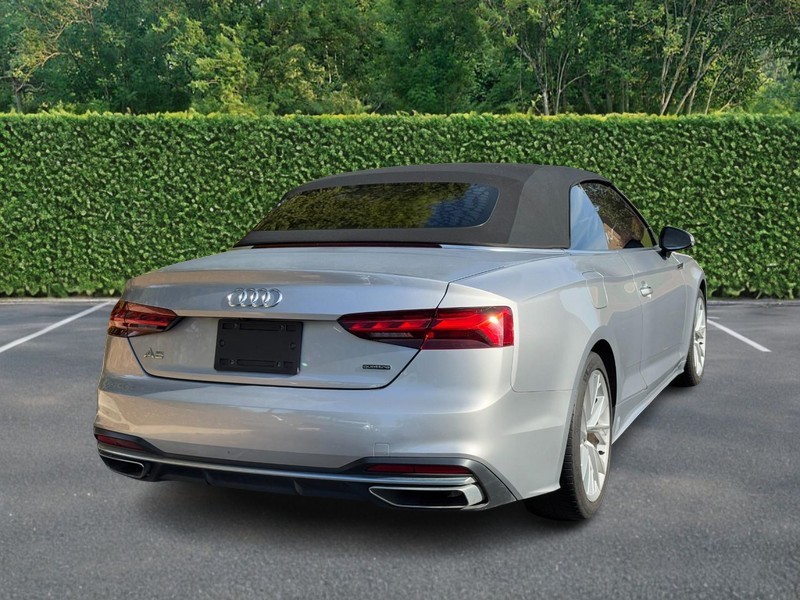 Audi A5 Cabriolet Vehicle Full-screen Gallery Image 03