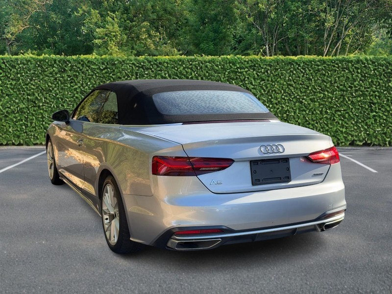 Audi A5 Cabriolet Vehicle Full-screen Gallery Image 04