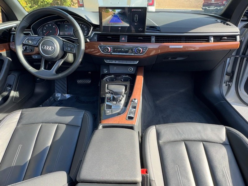 Audi A5 Cabriolet Vehicle Full-screen Gallery Image 15