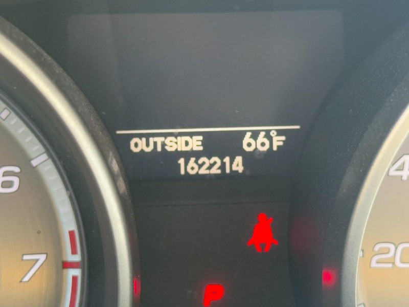 Acura MDX Vehicle Full-screen Gallery Image 21