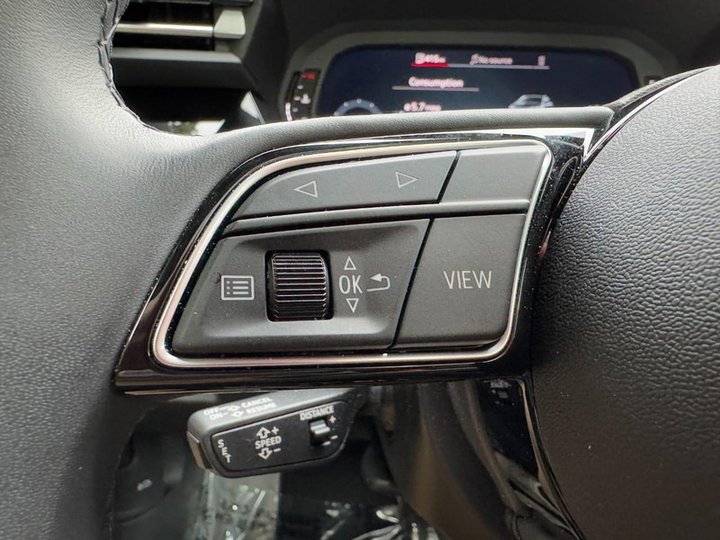 Audi A3 Vehicle Full-screen Gallery Image 18