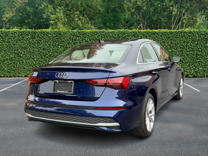 Audi A3 Vehicle Full-screen Gallery Image 03