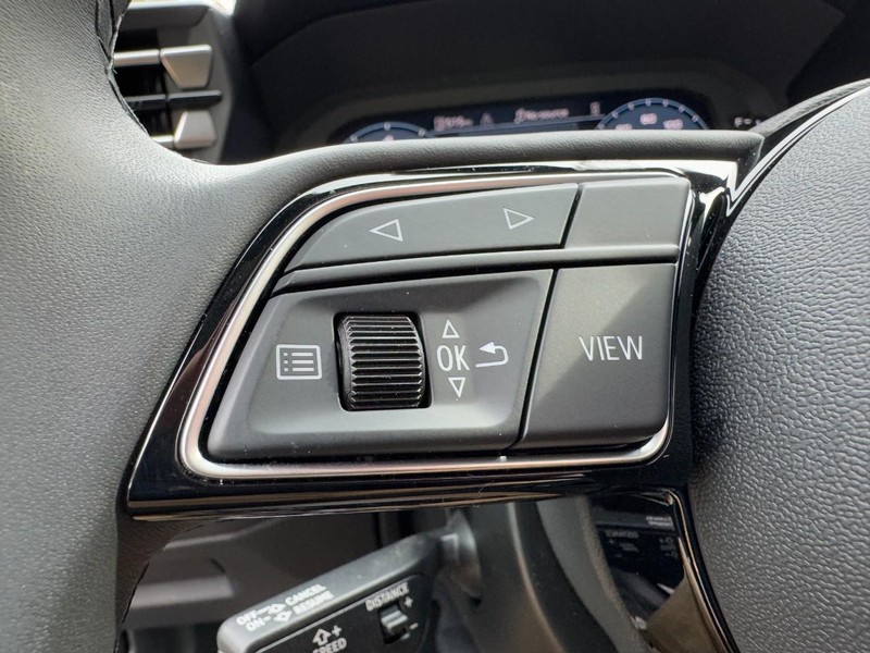 Audi A3 Vehicle Full-screen Gallery Image 18