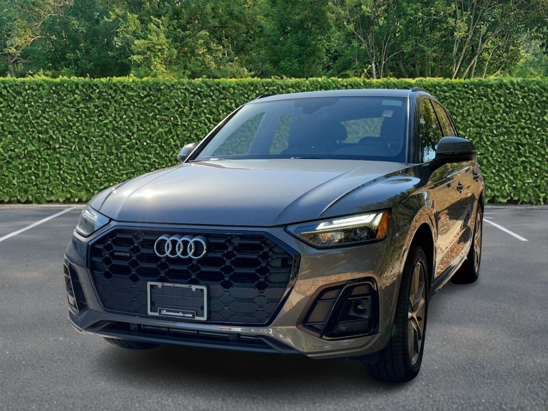 Audi Q5 Vehicle Full-screen Gallery Image 06