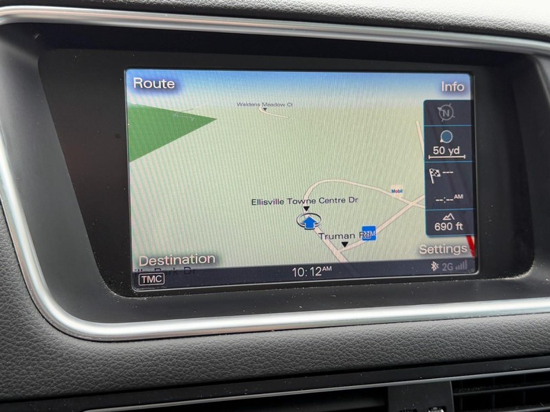 Audi Q5 Vehicle Full-screen Gallery Image 23