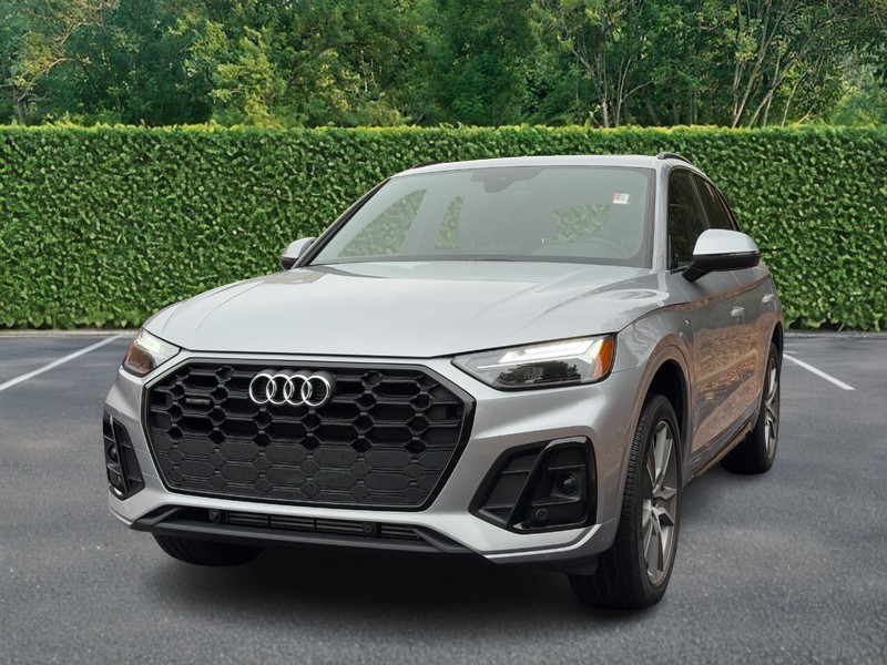 Audi Q5 Vehicle Full-screen Gallery Image 06