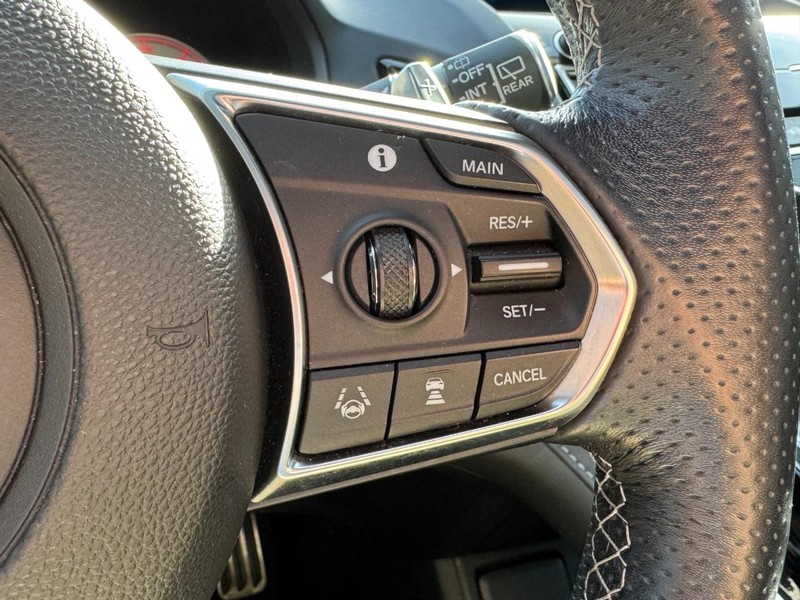 Acura RDX Vehicle Full-screen Gallery Image 18