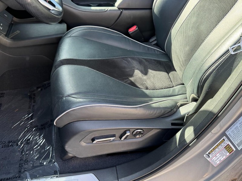 Acura RDX Vehicle Full-screen Gallery Image 25