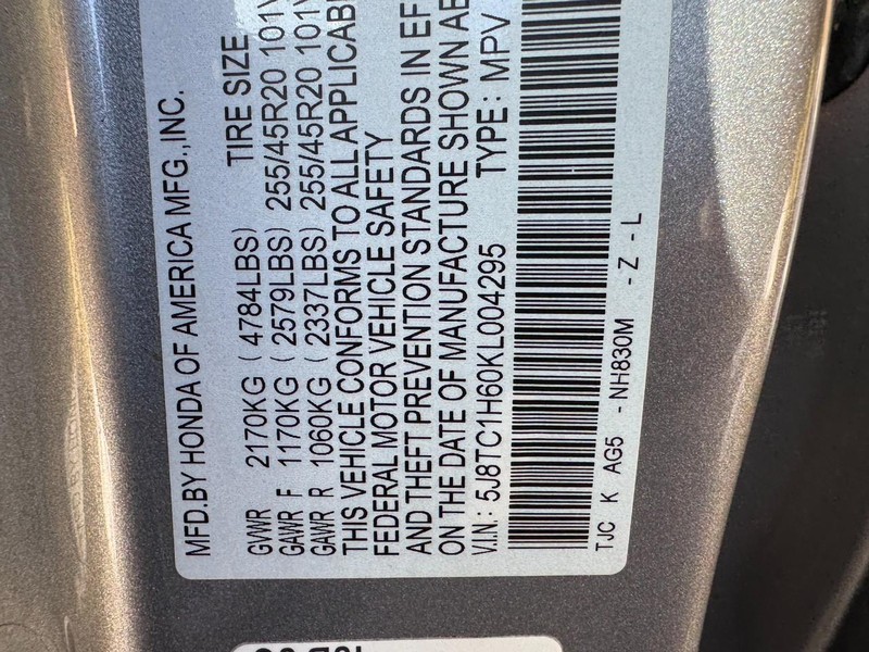 Acura RDX Vehicle Full-screen Gallery Image 26