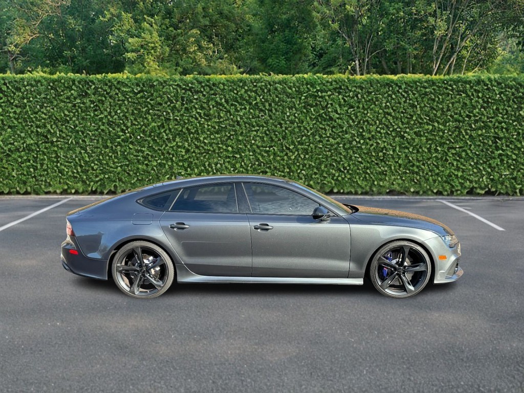 Audi RS 7 Vehicle Full-screen Gallery Image 02