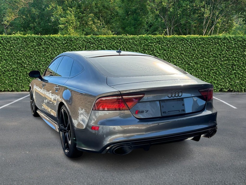 Audi RS 7 Vehicle Full-screen Gallery Image 04