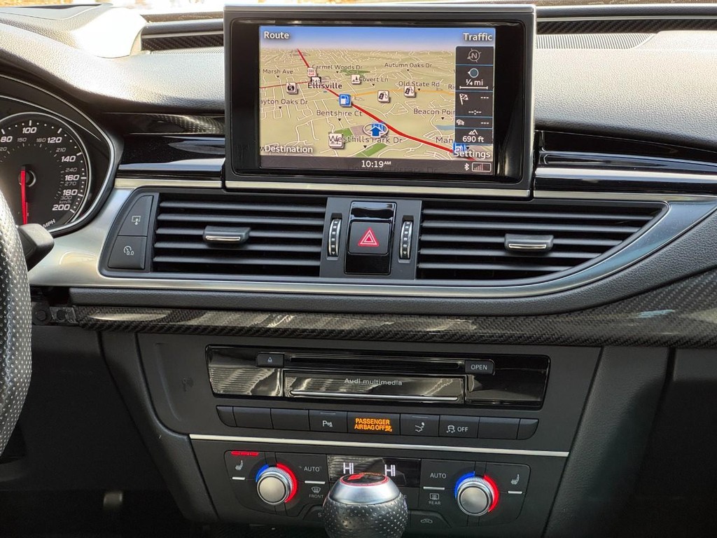 Audi RS 7 Vehicle Full-screen Gallery Image 14