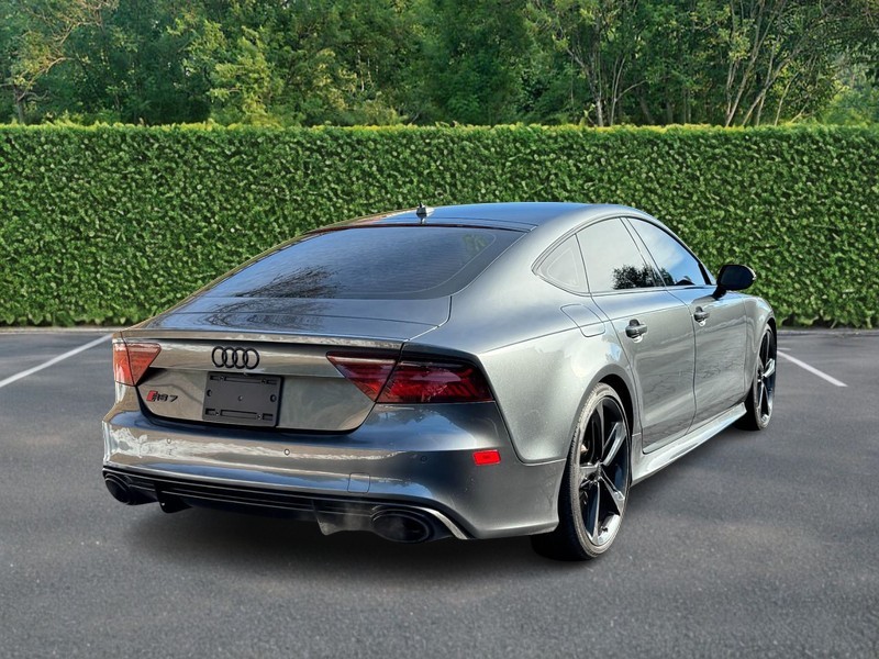 Audi RS 7 Vehicle Full-screen Gallery Image 03