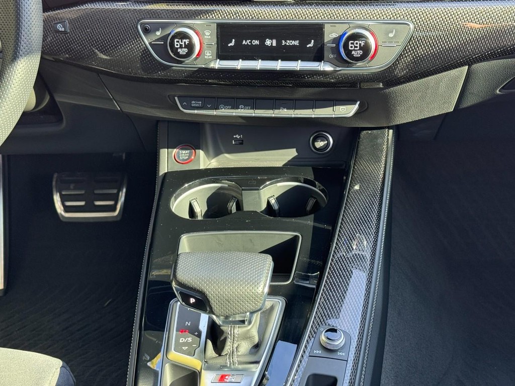 Audi S5 Sportback Vehicle Full-screen Gallery Image 14