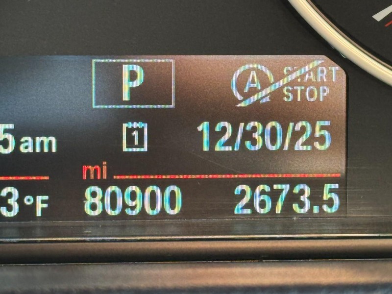 BMW 4 Series Vehicle Full-screen Gallery Image 18