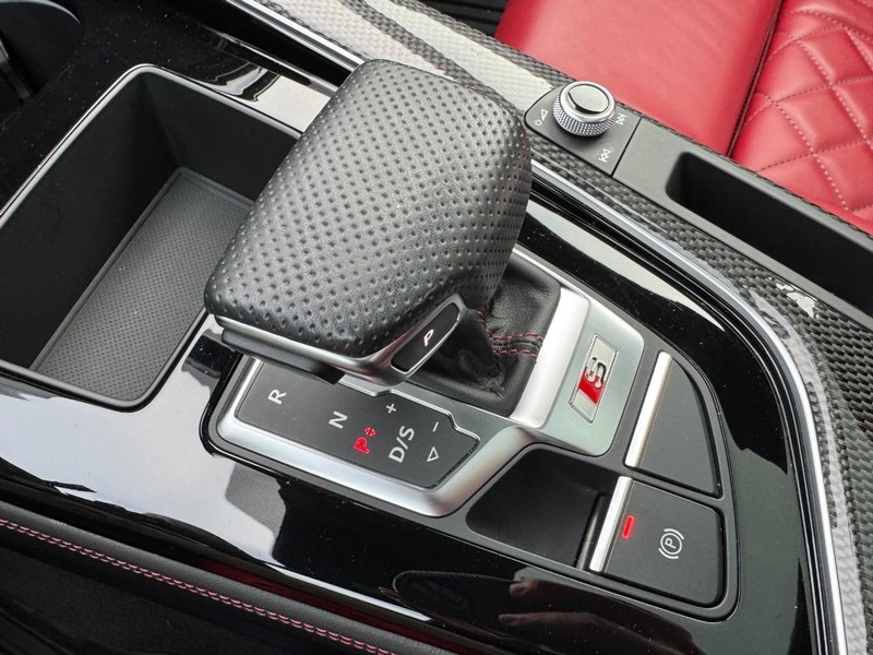 Audi S5 Sportback Vehicle Full-screen Gallery Image 20