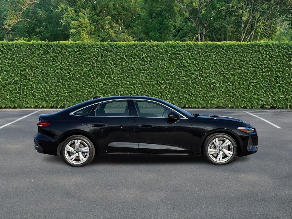 Audi A5 Vehicle Full-screen Gallery Image 02