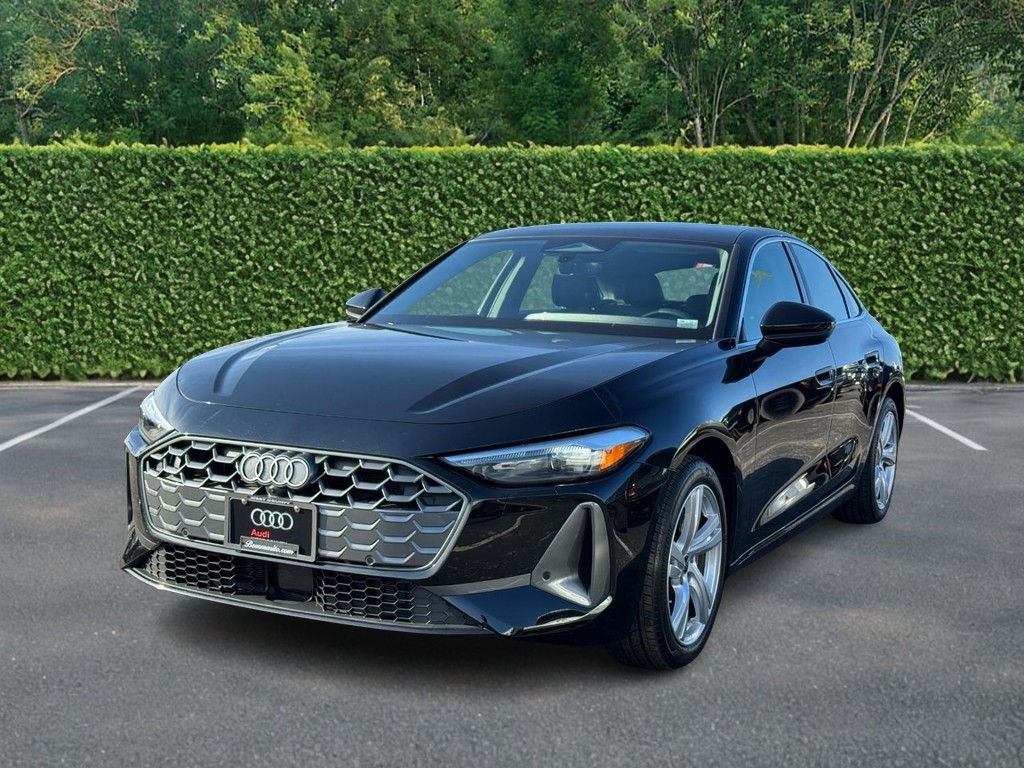 Audi A5 Vehicle Full-screen Gallery Image 06