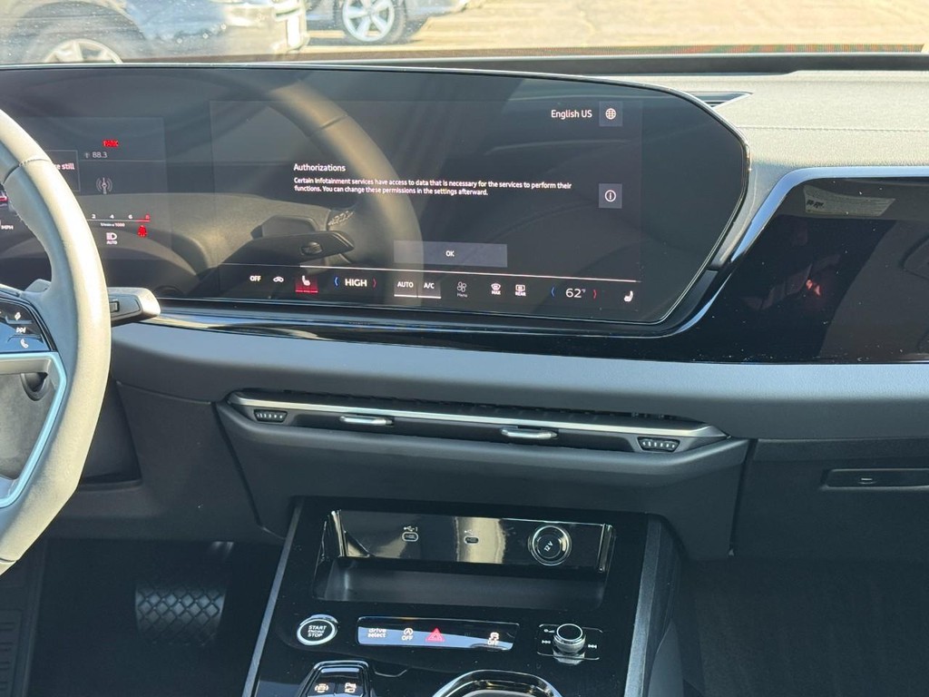 Audi A5 Vehicle Full-screen Gallery Image 13