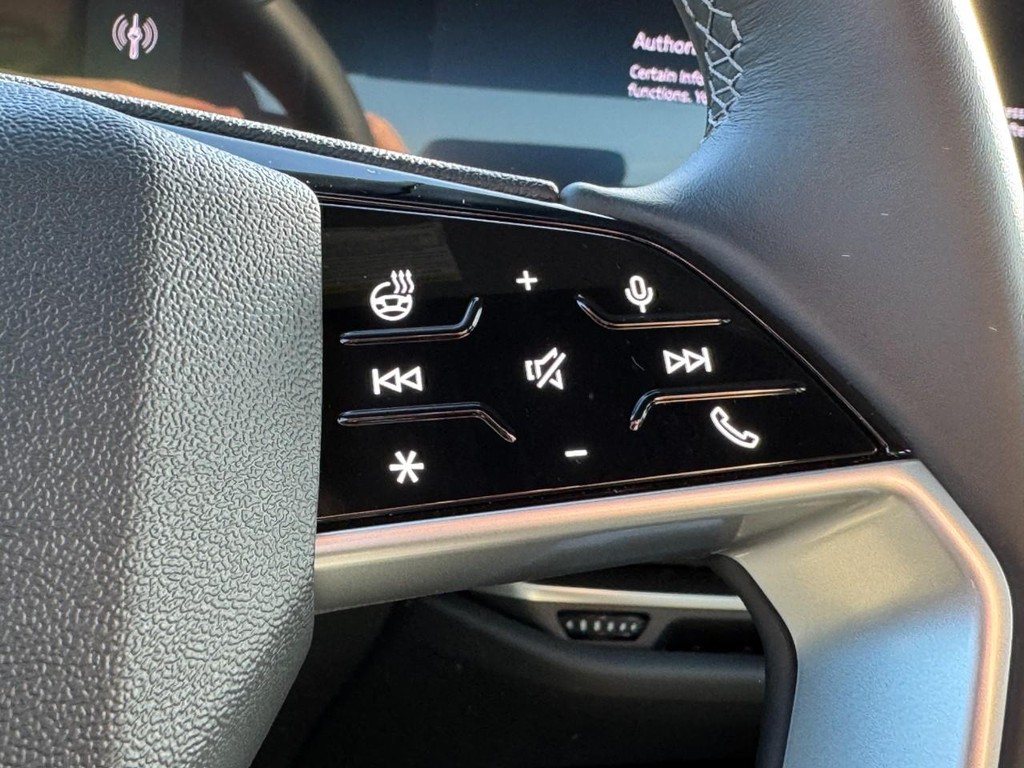 Audi A5 Vehicle Full-screen Gallery Image 18