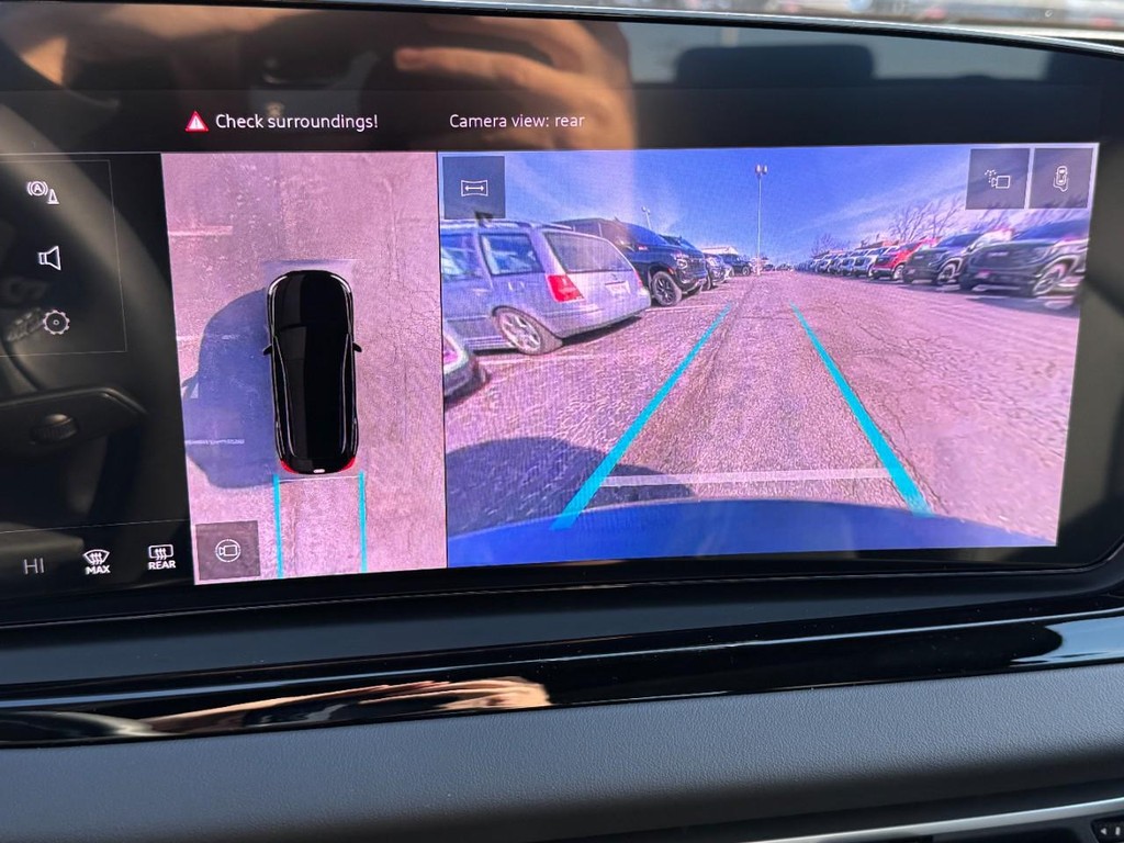 Audi A5 Vehicle Full-screen Gallery Image 23