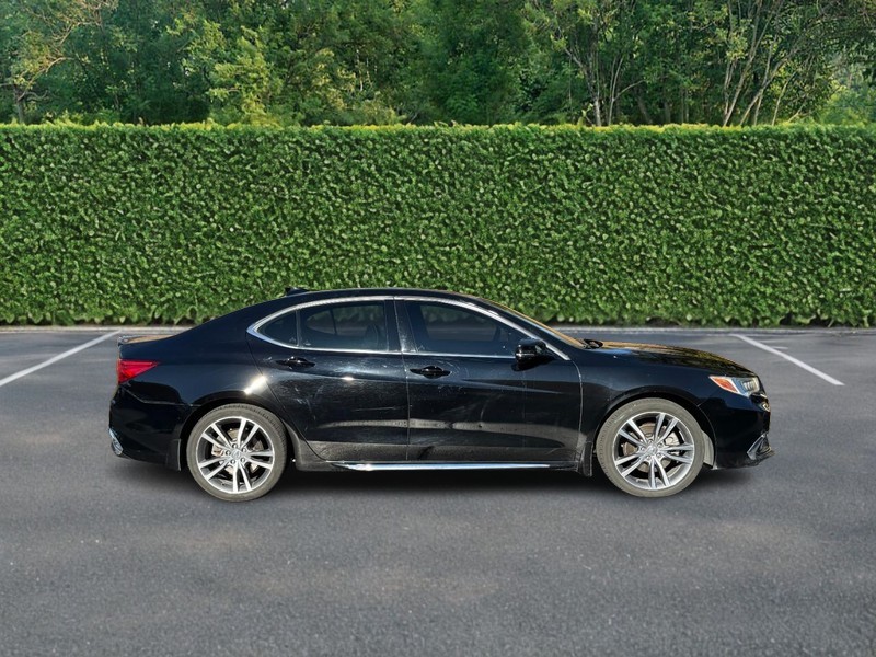 Acura TLX Vehicle Full-screen Gallery Image 02