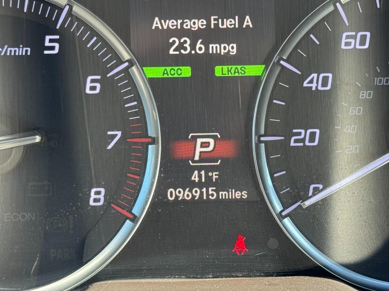 Acura TLX Vehicle Full-screen Gallery Image 19