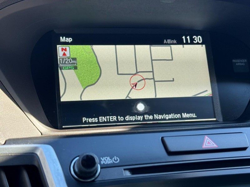 Acura TLX Vehicle Full-screen Gallery Image 22