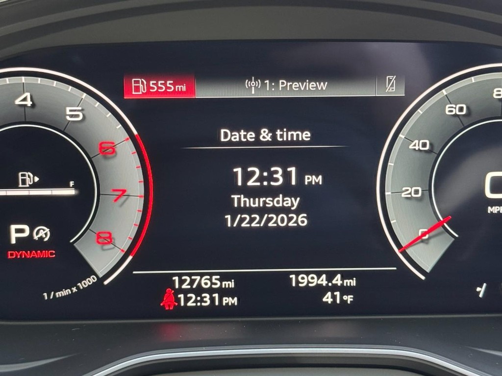 Audi Q5 Vehicle Full-screen Gallery Image 19