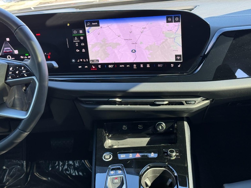 Audi A5 Vehicle Full-screen Gallery Image 13