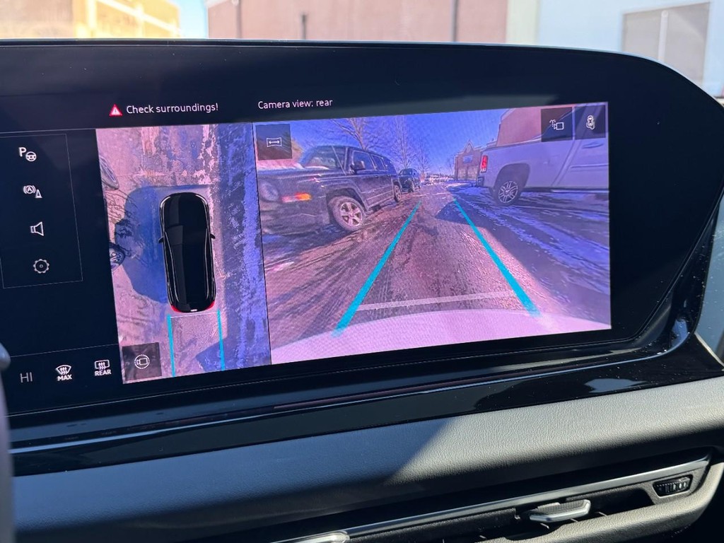 Audi A5 Vehicle Full-screen Gallery Image 21