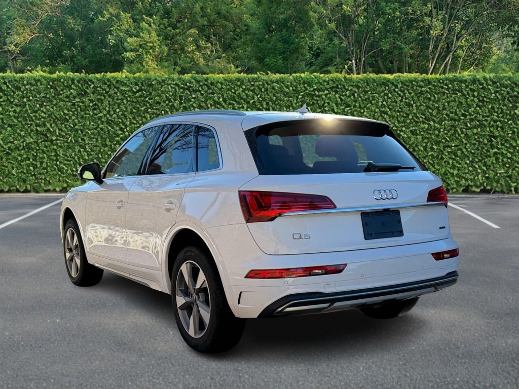 Audi Q5 Vehicle Full-screen Gallery Image 04