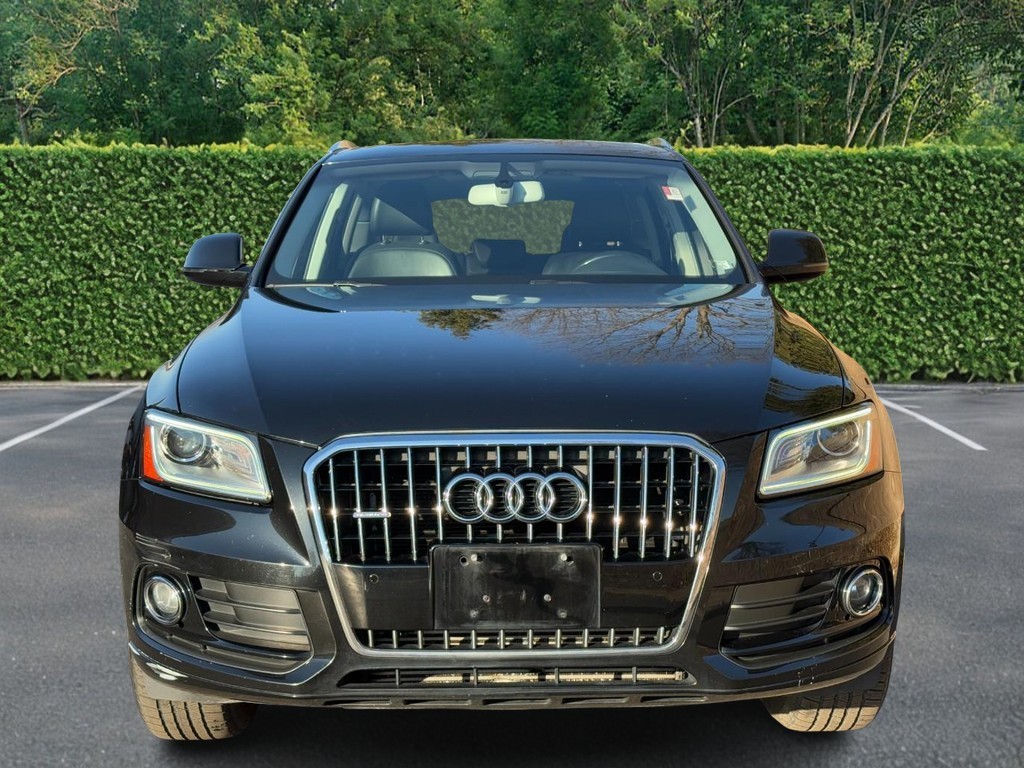 Audi Q5 Vehicle Full-screen Gallery Image 07