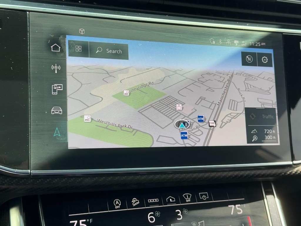 Audi RS Q8 Vehicle Full-screen Gallery Image 33