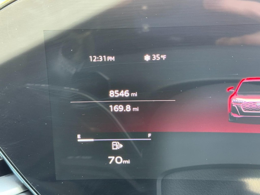 Audi A5 Vehicle Full-screen Gallery Image 17