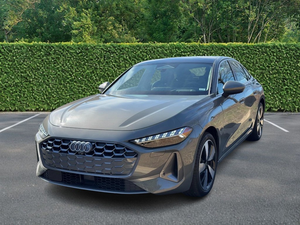 Audi A5 Vehicle Full-screen Gallery Image 06