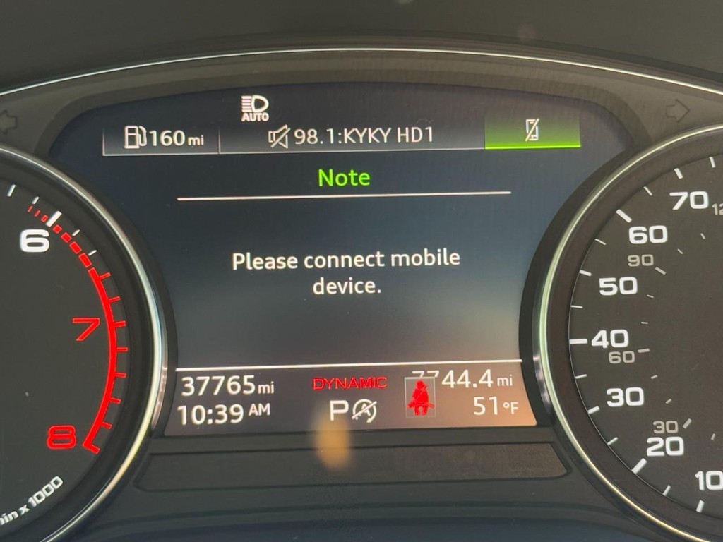 Audi Q5 Vehicle Full-screen Gallery Image 19