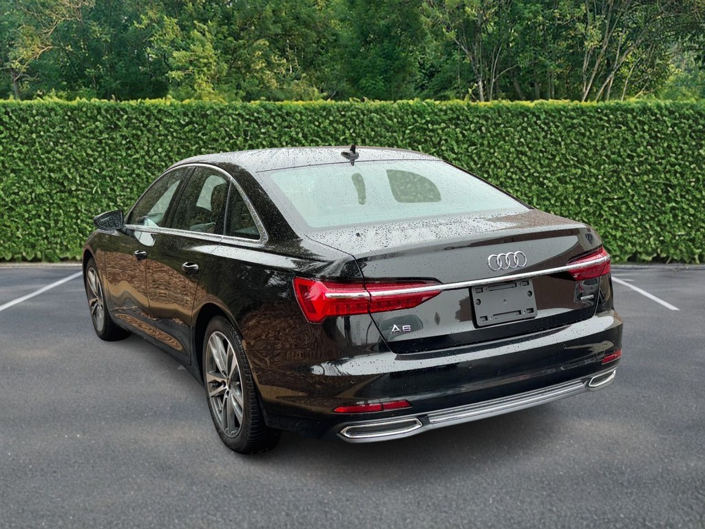Audi A6 Sedan Vehicle Full-screen Gallery Image 04