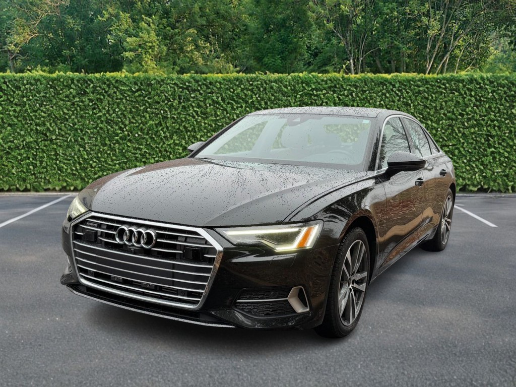 Audi A6 Sedan Vehicle Full-screen Gallery Image 06