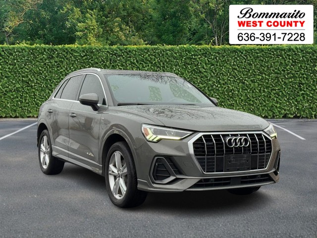 Ellisville MO 2022 Audi Q3 more details - audi q3