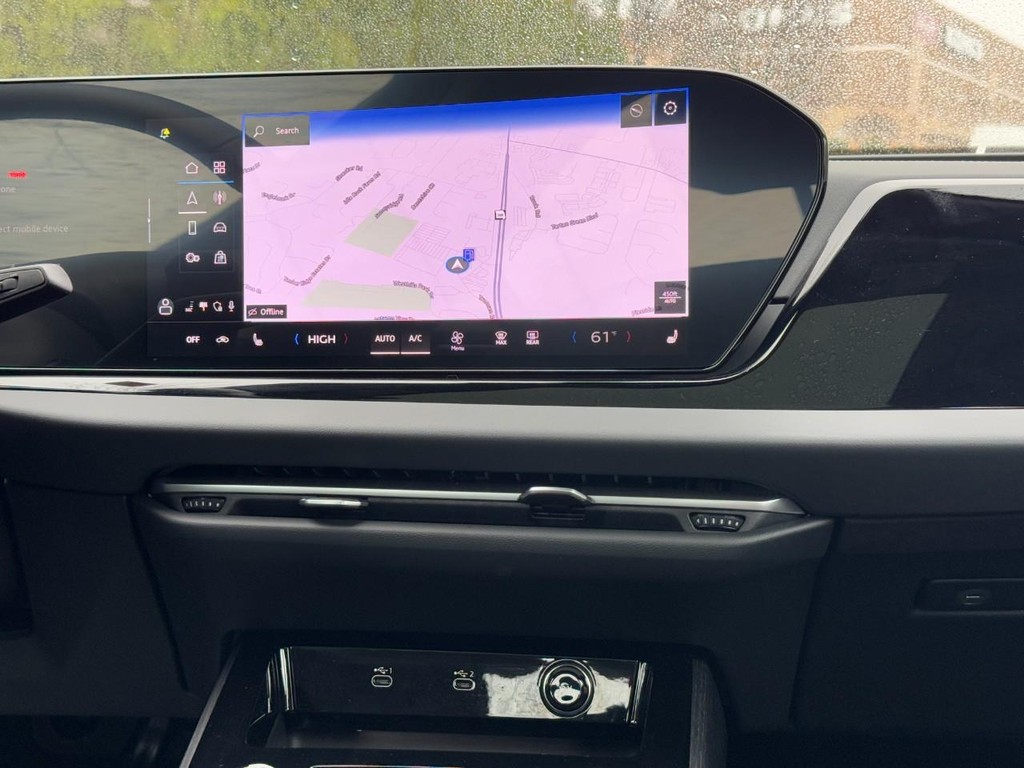 Audi A5 Vehicle Full-screen Gallery Image 13